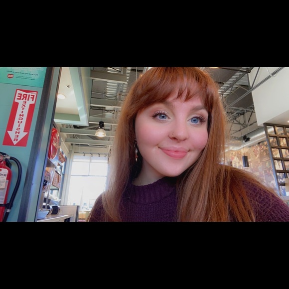 Meet your Posher, Emalie - Picture 1 of 1